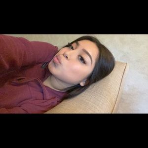 Meet your Posher, Daniela